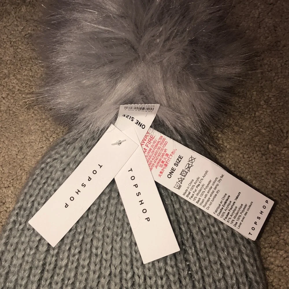 TopShop Pom Pom Winter‎ Hat Beanie NWT